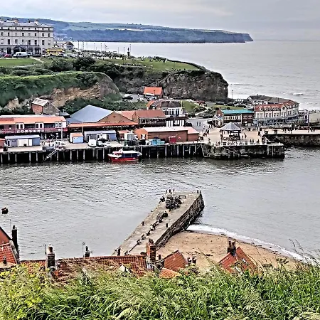 Whitby Retreat Sleeps 5 Apartman Sleights